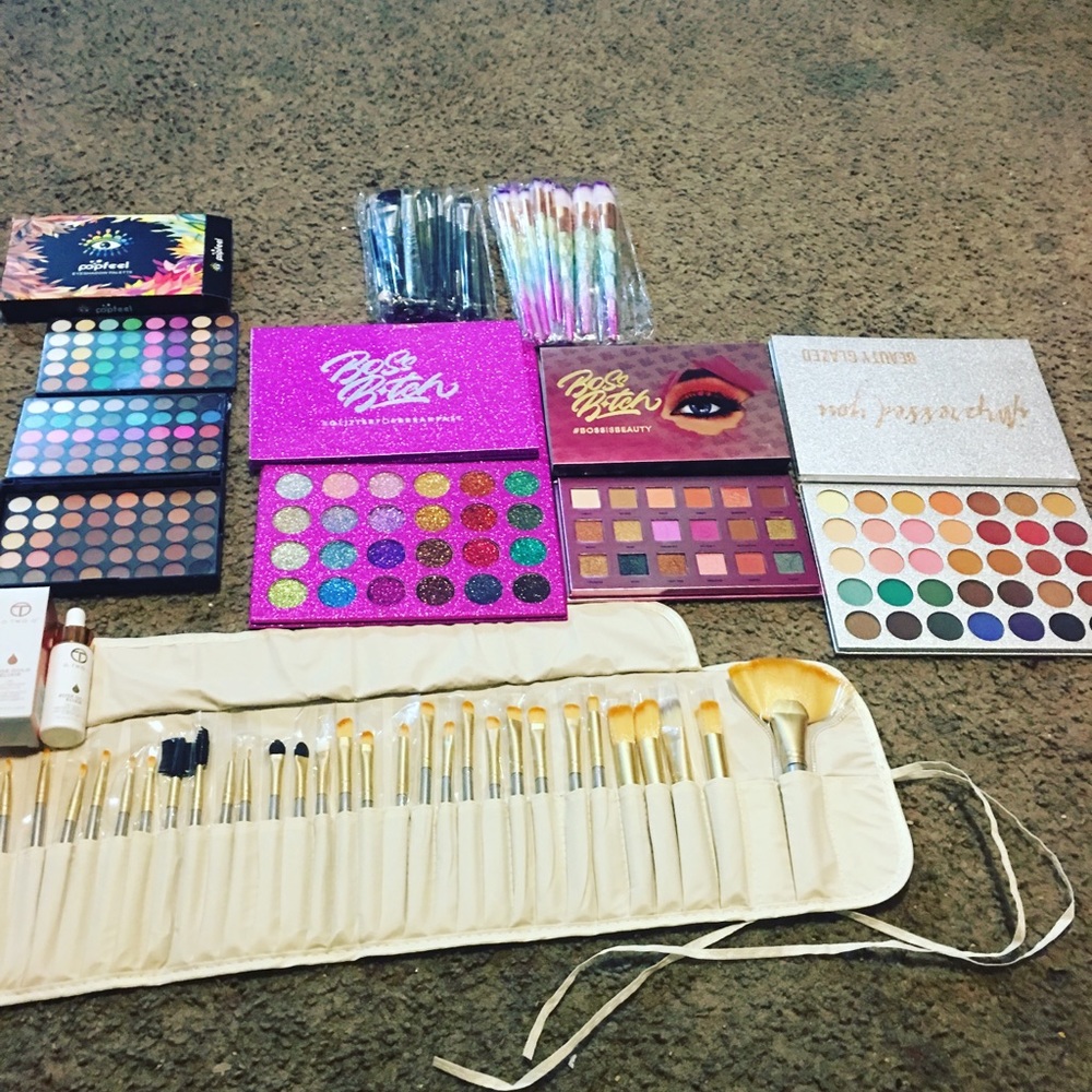 Make up and brushes